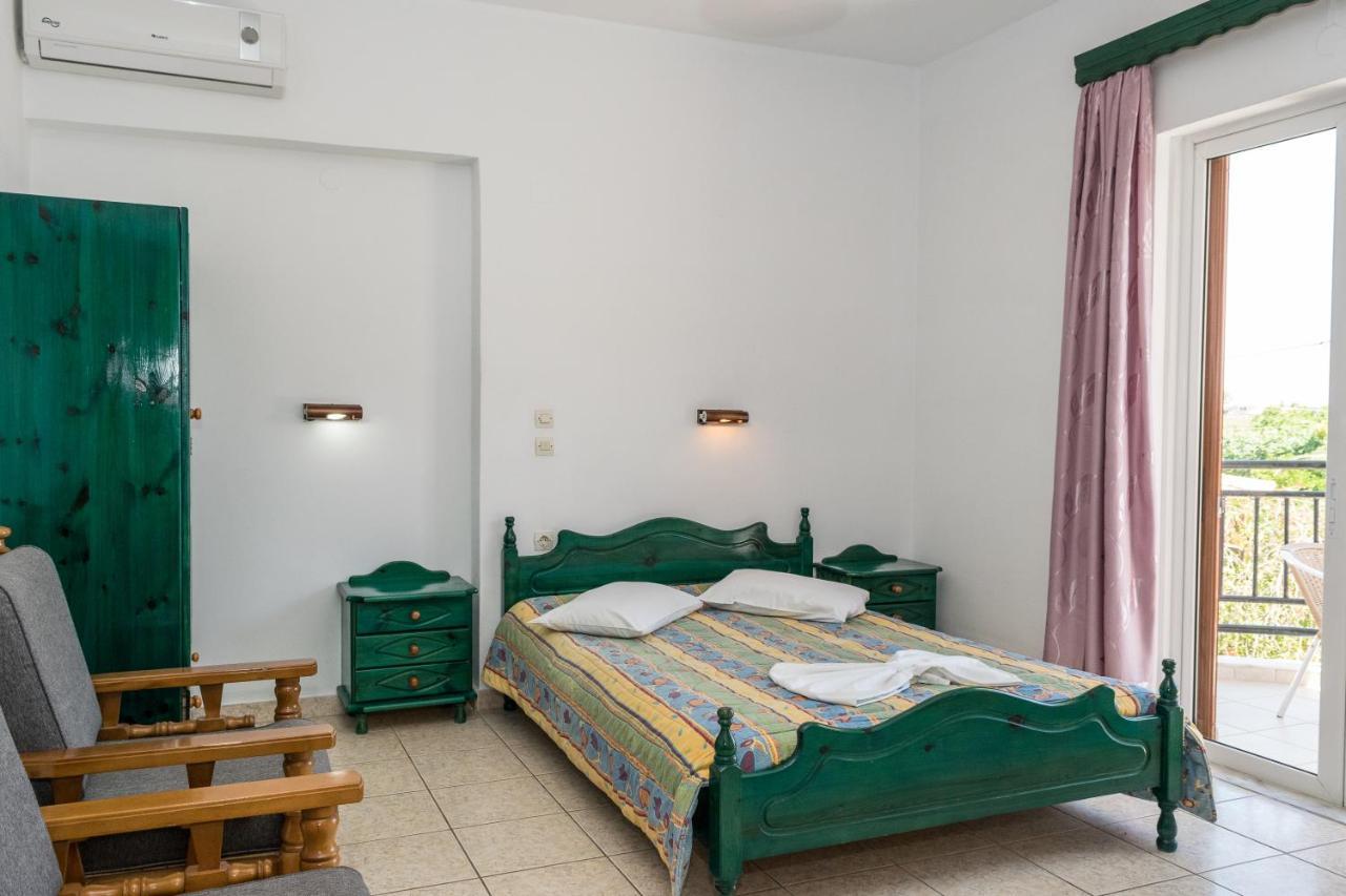 Costas Hotel Kalamákion Dış mekan fotoğraf
