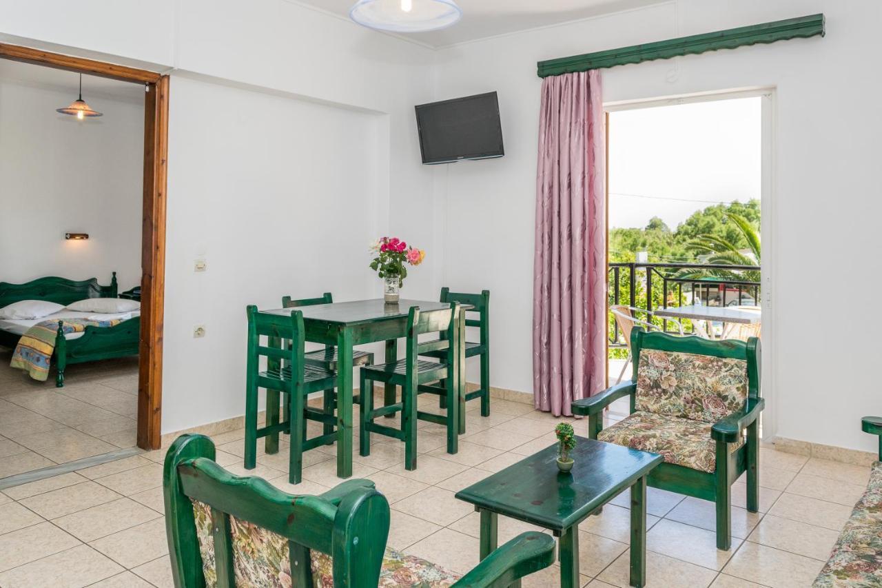 Costas Hotel Kalamákion Dış mekan fotoğraf